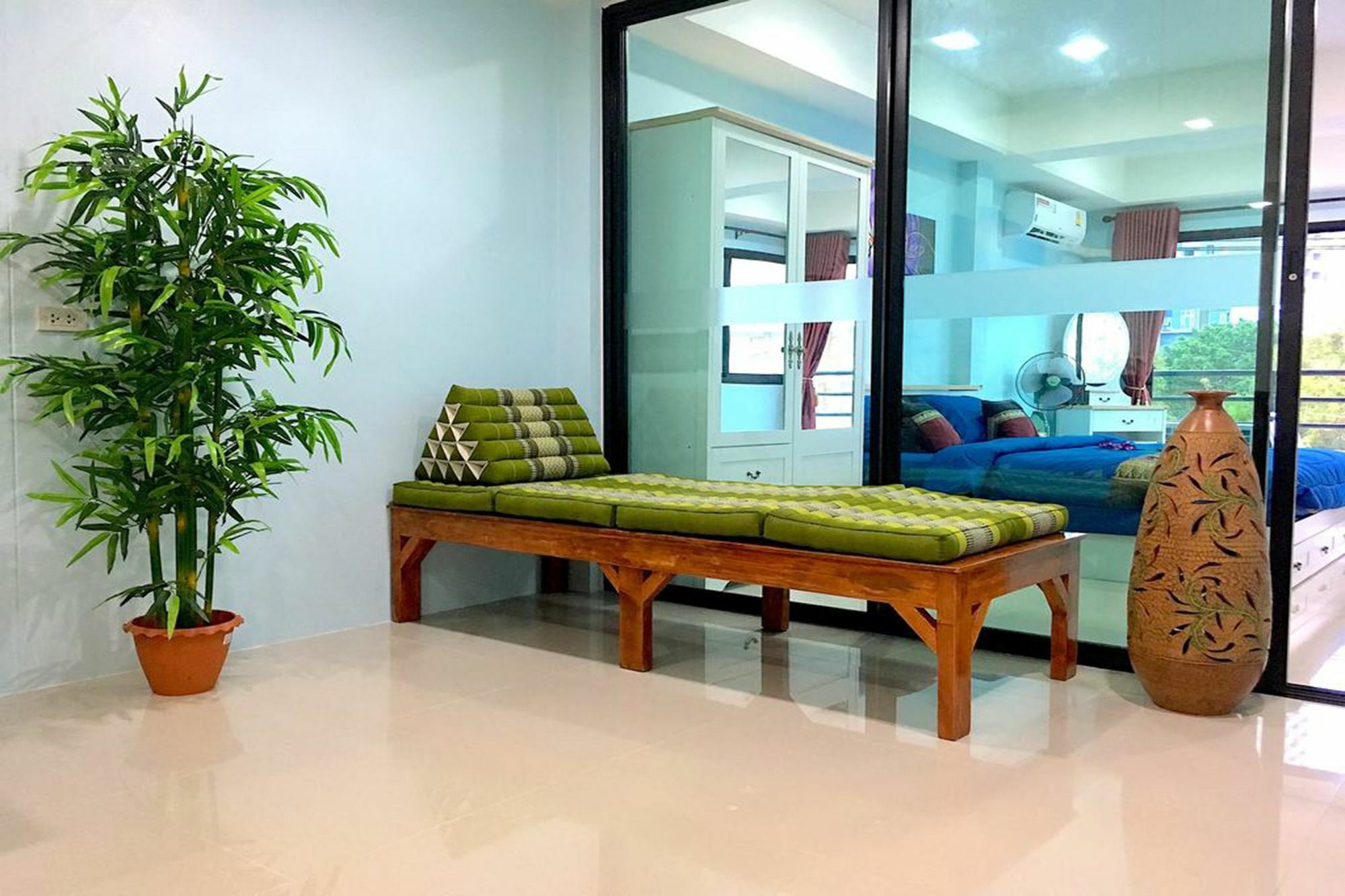 Apartamento Breezy House Jomtien Exterior foto